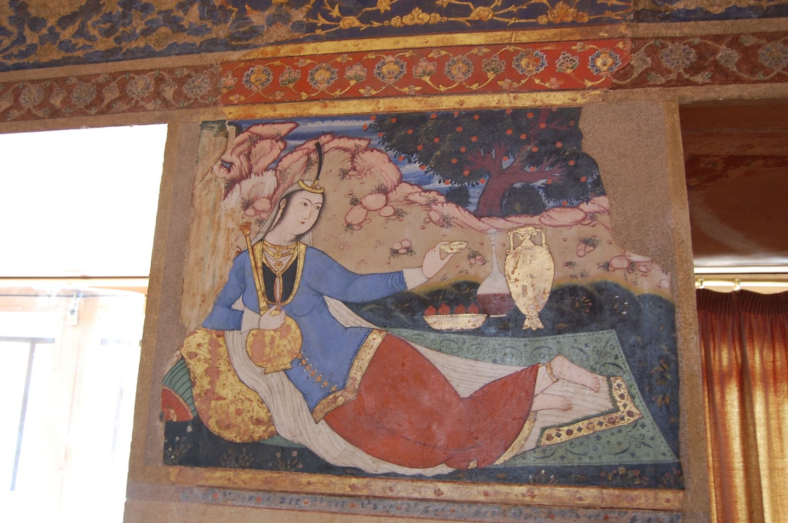 Иран. Исфахан. Дворец Чечель Сотун